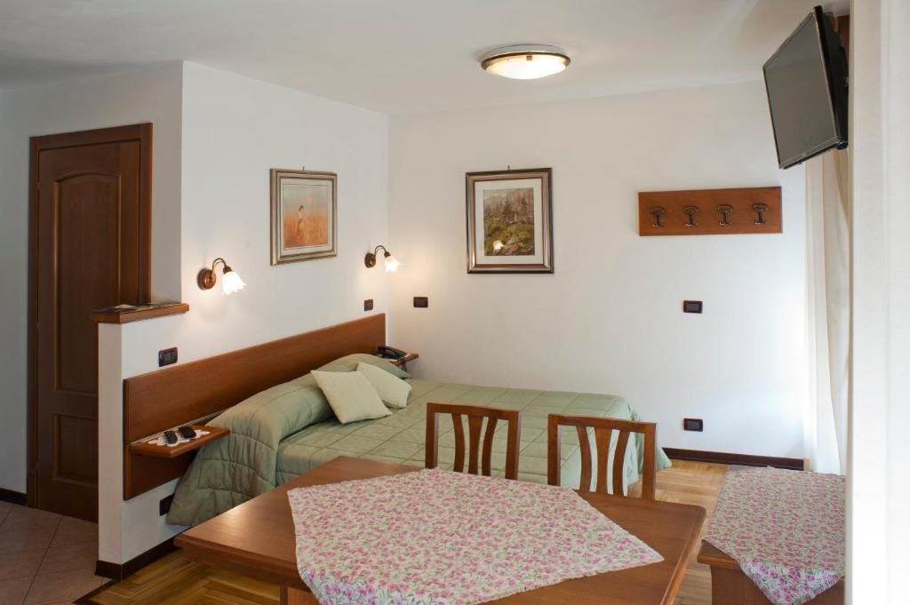 Albergo Castello Da Bonino Champorcher Room photo