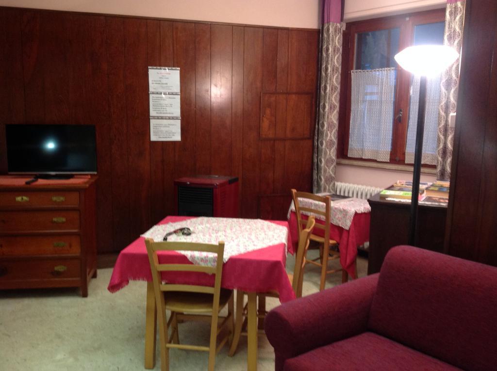 Albergo Castello Da Bonino Champorcher Room photo